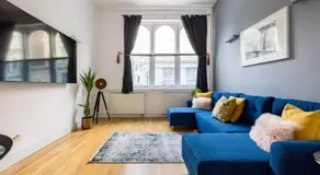 Niru Modern & Stylish Flat wHuge Private Terrace - Image 2