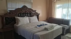 Savannah Guest House Mafikeng - Image 2