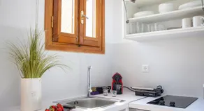 Senses Aegina Downtown Residence - Image 4