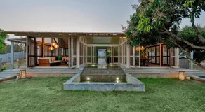 SaffronStays Chandra Amara - Image 2