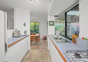 Hakea Haven - Family and Pet-Friendly Holiday Home - Image 3