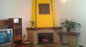 Apartamento 'Ultzama' con vistas a la montaña y balcón - Image 2