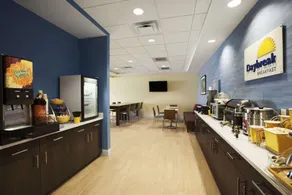 Sleep Inn & Suites Altoona North - Image 5