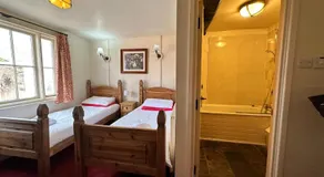 FARRIERS ARMS - Image 2