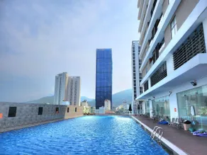 Hi Beach House FLC Sea Tower by Tinn - city centre - Image 4