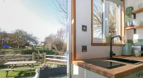 Salthaven Shepherds Hut - Image 3