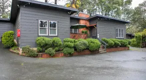 Anderson Valley Inn - Image 3