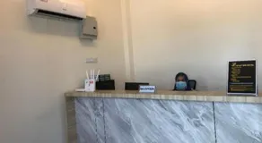 Z Stay Inn Hotel - Image 2