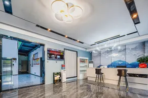 Guest's Home Cinema Hotel (Xinfeng Railway Station Branch) - Image 3