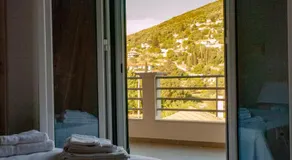 Tsoutsis Apartments - Image 2