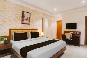 Townhouse Oak Siliguri Vega Circle Mall - Image 2