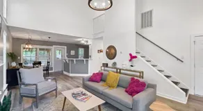 The Paramour comfy home with ground floor bedroom and fenced in yard - Image 4