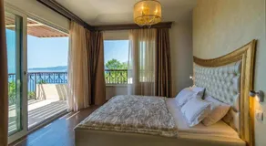 Luxury Villa Crystal Blue - Image 2