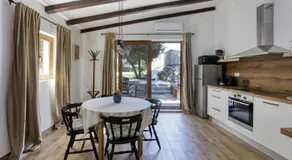 Apartments by the sea Jezera, Murter - 19056 - Image 3