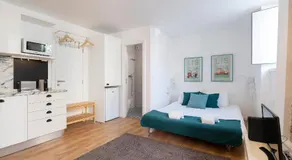 Classic Lisbon Homes: Bright & Central in Belém - Image 2