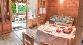 Lake House Farsang - Image 5
