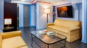 Central Park West Hostel - Image 2