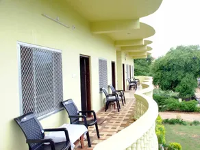 Hill View - Image 3