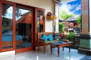 CR Tris Rooms Seminyak - Image 4