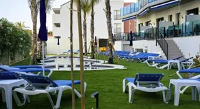 AZAHAR BEACH Red Apartments & Spa - Image 4