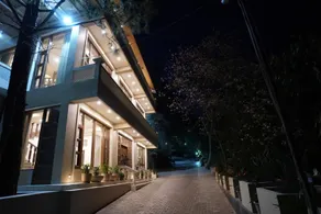 Mansaayan Villas by Aurella Hospitality-3BHK Luxury Valley View Villa in Kasauli with Private Pool, Treehouse & 70 inches Smart TV Bar Lounge - Image 4