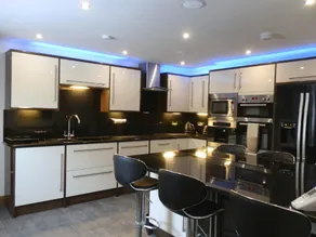 Castle House Holiday Home - Image 3