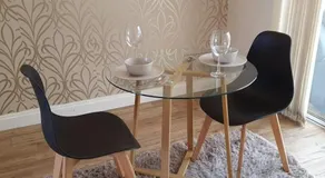 Ideally located contemporary 3 bed spacious house - Image 3
