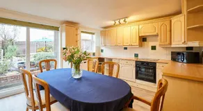 Host & Stay - Riders Rest - Image 2