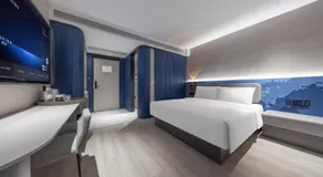 Atour Light Hotel Nanjing Xinjiekou Hanzhongmen Subway Station - Image 2
