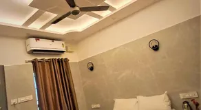 Amirtham Holiday Home - Image 5