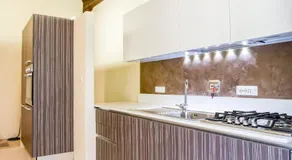 LuxRent Apartment Castello - Image 2