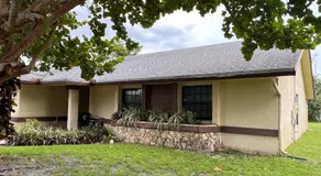 Entire Single Family home 3 bed 2 bath in water front big cozy back yard view - Image 3