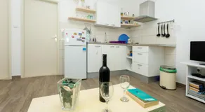 SeaView Guesthouse - ZF Hvar - Image 4