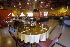 Carliza Hotel - Guest Room - Image 4