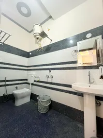 Hotel Paramount - Image 5