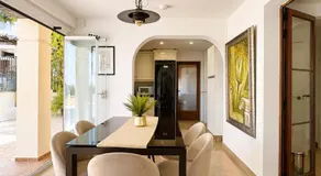 Exclusiva Villa con piscina privada y vistas al mar - Image 5
