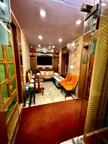 The Golden Lodge Varanasi - Image 5