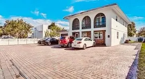House FLL airport - Image 1