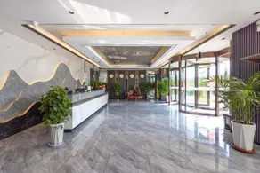 Manhattan Light Hotel - Image 2