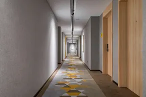 Y Hotel (Xi'an International Convention and Exhibition Center store) - Image 3