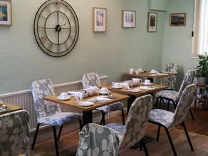 The Phoenix Guest House - Image 5