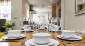 4 Bed Terraced House in Beeston with Convenient City Centre Access - Image 4