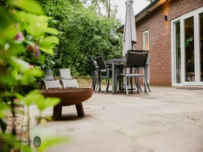 Cozy Cottage in Leenderbos with Hot Tub - Image 4