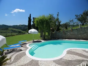 Apartment in quiet and green environment with swimming pool - Image 3