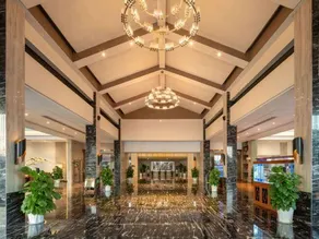 Fengshan International Hotel - Image 2