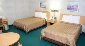 Regency Inn Perrysburg - Image 4