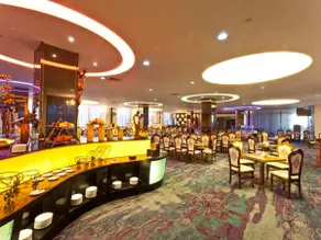 Bliss International Hotel - Image 4
