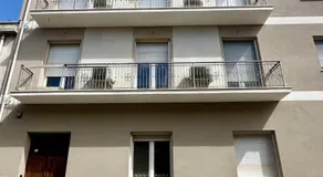 Eva Boutique Apartments 2BR Contemporary Stay Near Cagliari - Image 3