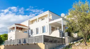 Spacious Villa Radevenjić with Outdoor Pool - Image 5