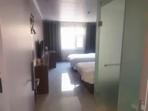 Xinlongyue Hotel - Image 4